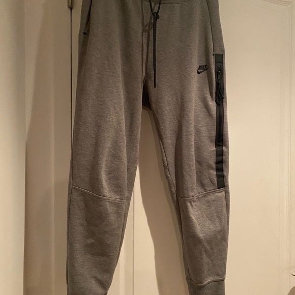 Nike 2 piece tracksuit - Picture 5 of 6